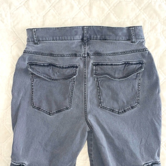 Ankle High Rise Cargo - Picture 5 of 6